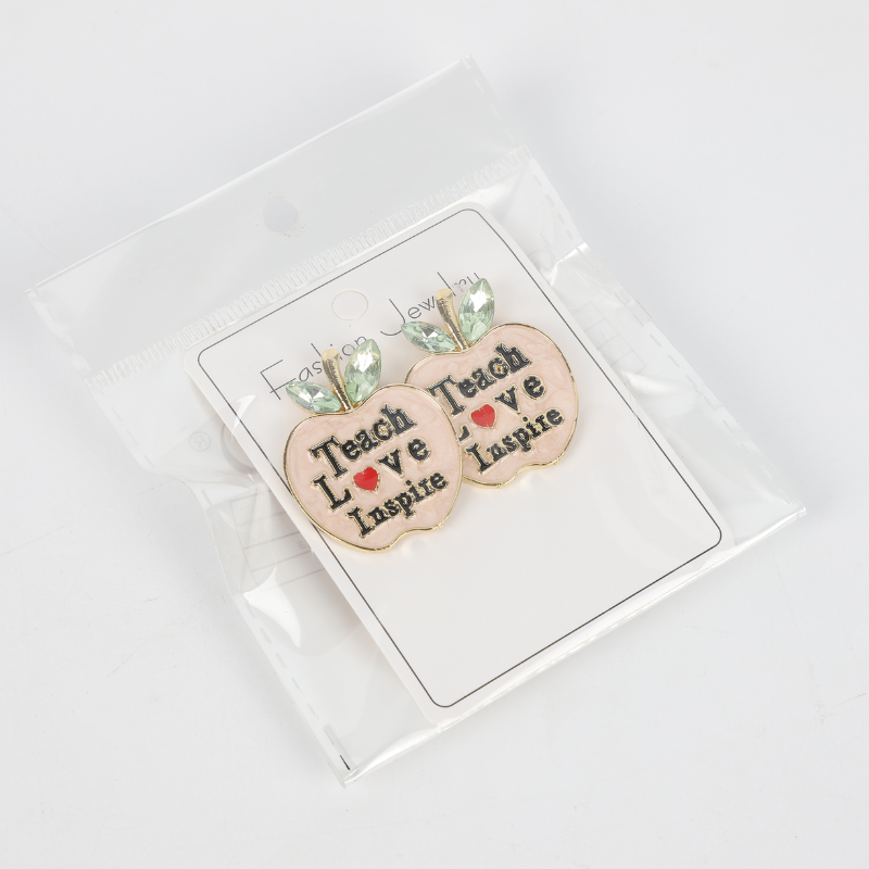 Aretes 'Teach Love Inspire'