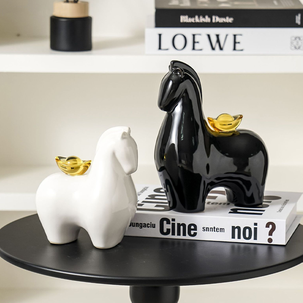 Adorno Pareja De Caballos de Resina Blanco - Negro