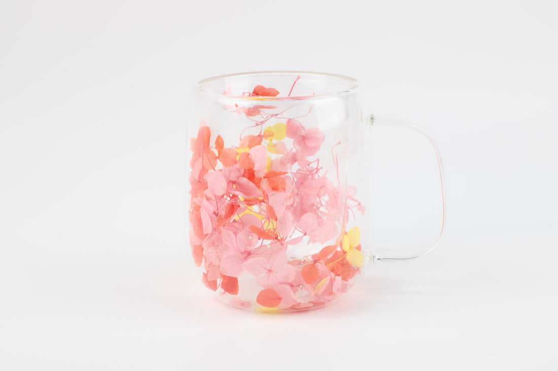 Taza Transparente de Vidrio con Flores