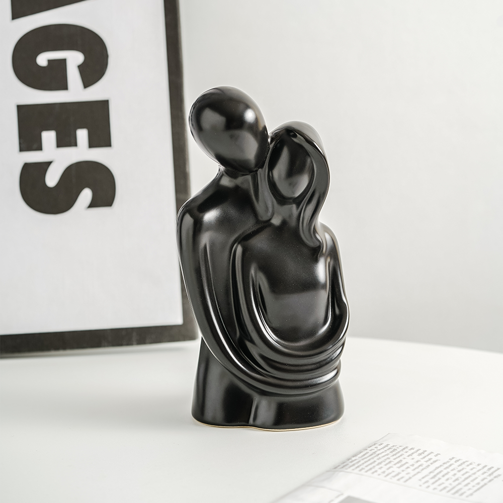 Adorno de Cerámica Abrazo De Pareja