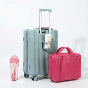 Maleta Carry Celeste + Maleta rayas fucsia + Tomatodo doble rosa